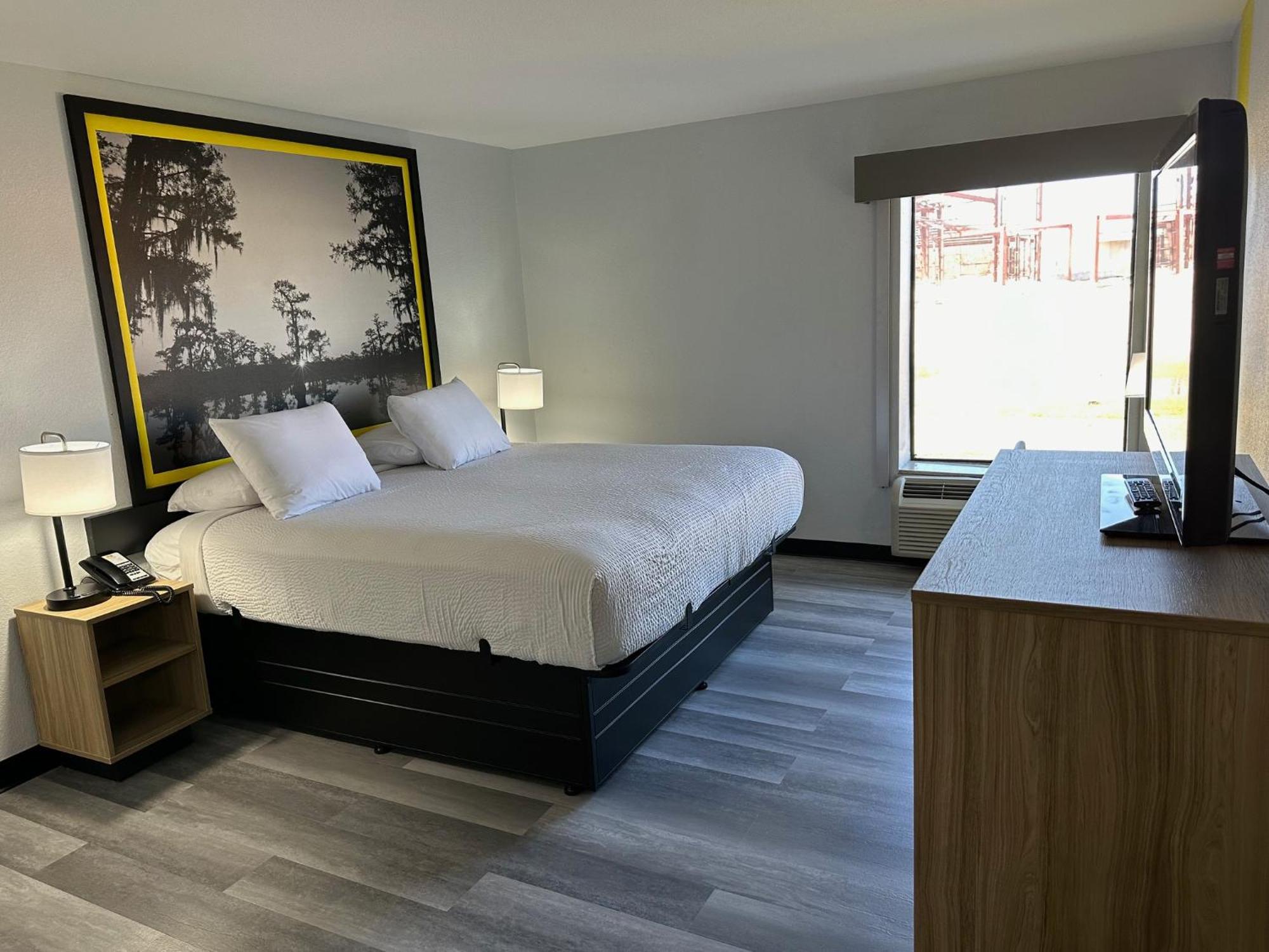 Super 8 By Wyndham Alexandria La 호텔 외부 사진