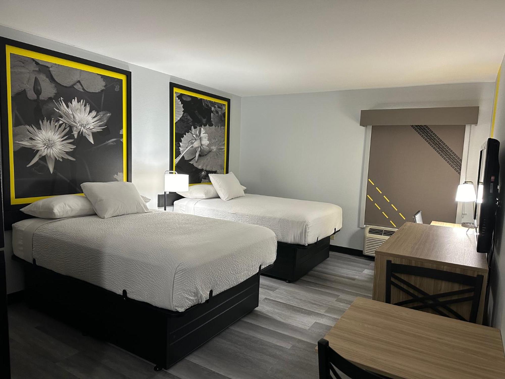 Super 8 By Wyndham Alexandria La 호텔 외부 사진