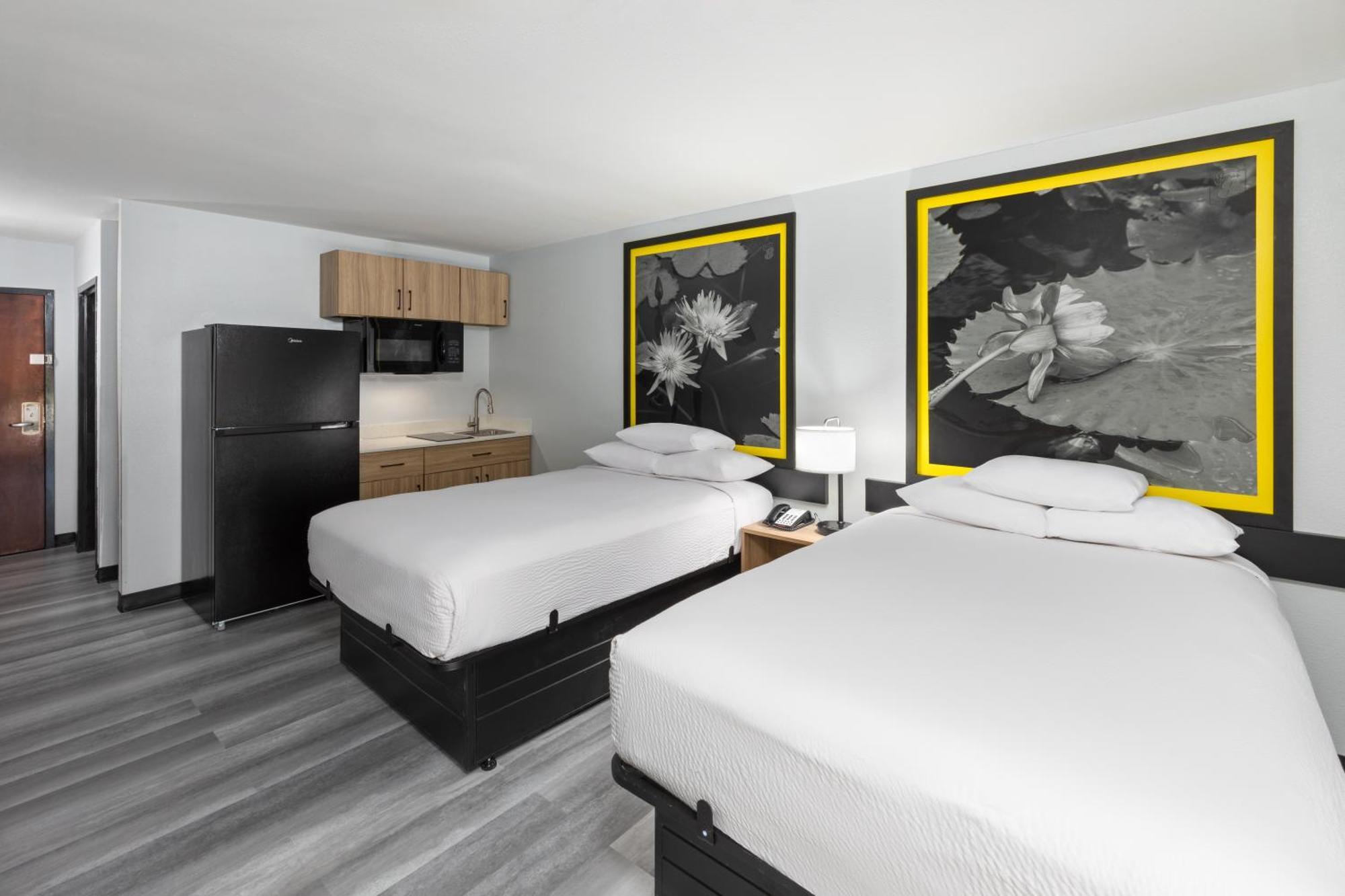 Super 8 By Wyndham Alexandria La 호텔 외부 사진