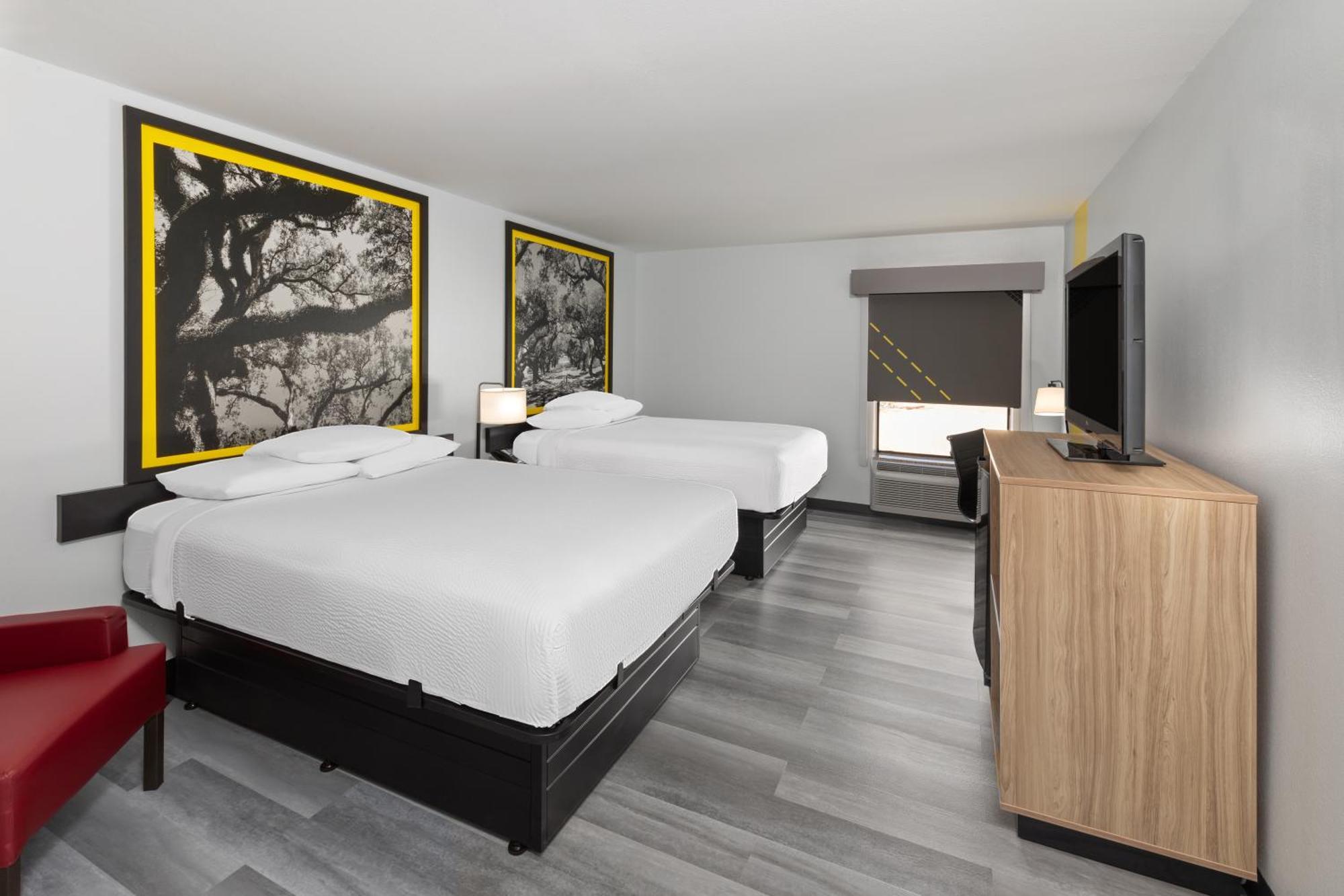 Super 8 By Wyndham Alexandria La 호텔 외부 사진